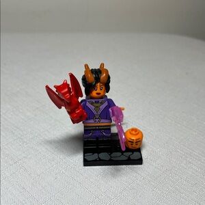 LEGO Minifigure Tiefling Sorcerer from LEGO Dungeons & Dragons series